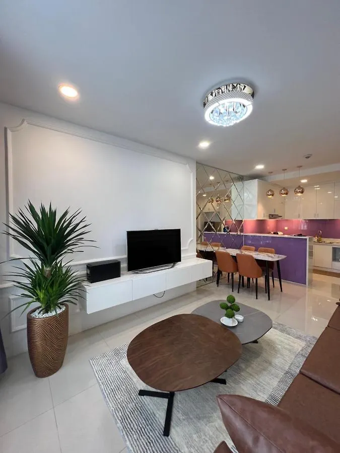 Icon 56 Building X 8Pax, Saigon, Nr District 1, Quan 4, Thanh Pho Ho Chi Minh, Vietnam Apartment