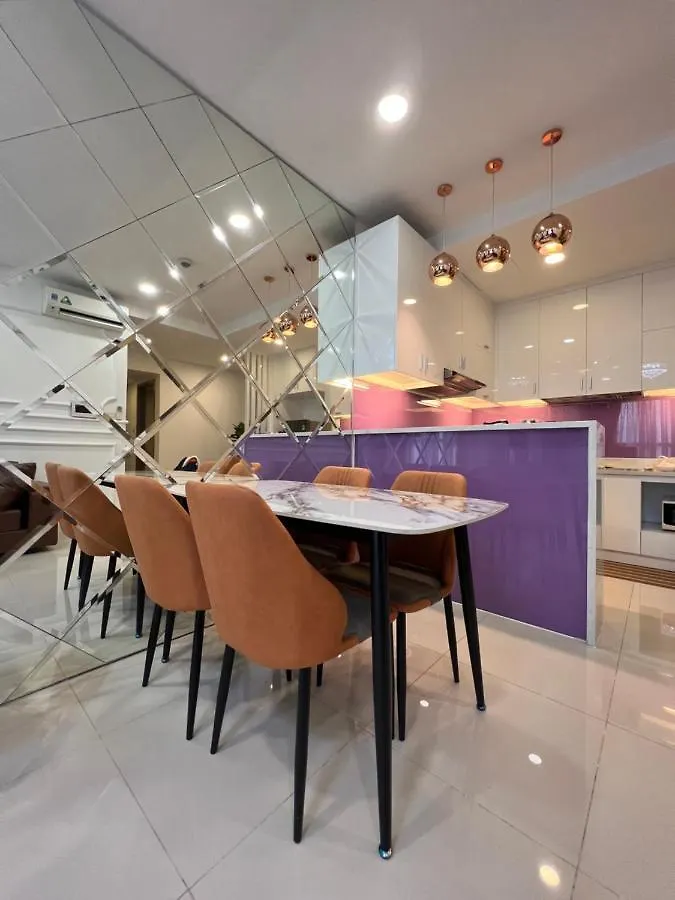 Icon 56 Building X 8Pax, Saigon, Nr District 1, Quan 4, Thanh Pho Ho Chi Minh, Vietnam Apartment