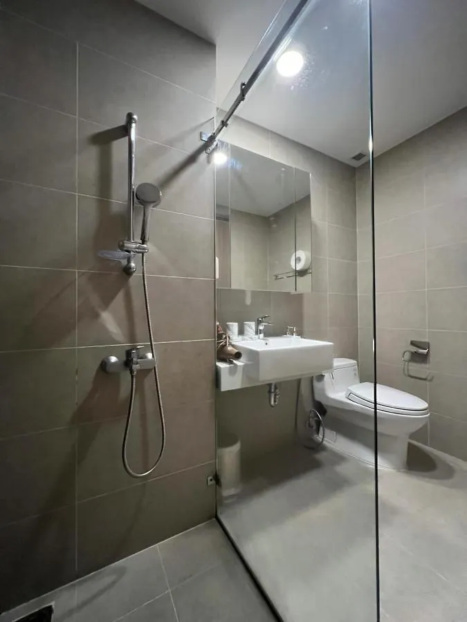 Icon 56 Building X 8Pax, Saigon, Nr District 1, Quan 4, Thanh Pho Ho Chi Minh, Vietnam Apartment
