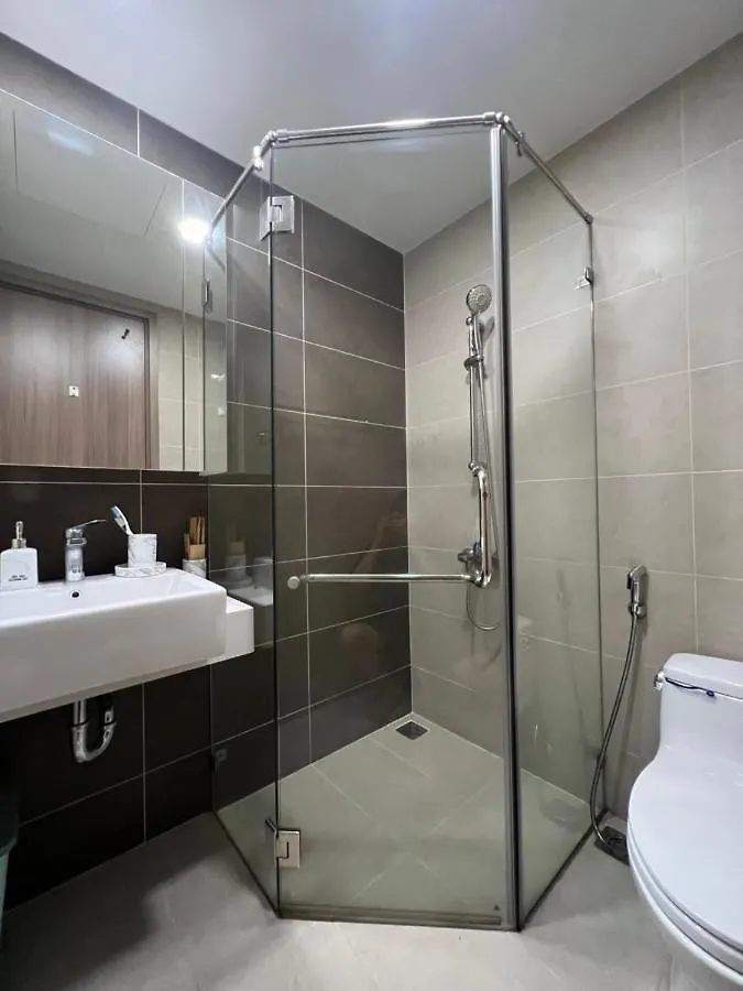Icon 56 Building X 8Pax, Saigon, Nr District 1, Quan 4, Thanh Pho Ho Chi Minh, Vietnam Apartment Vietnam