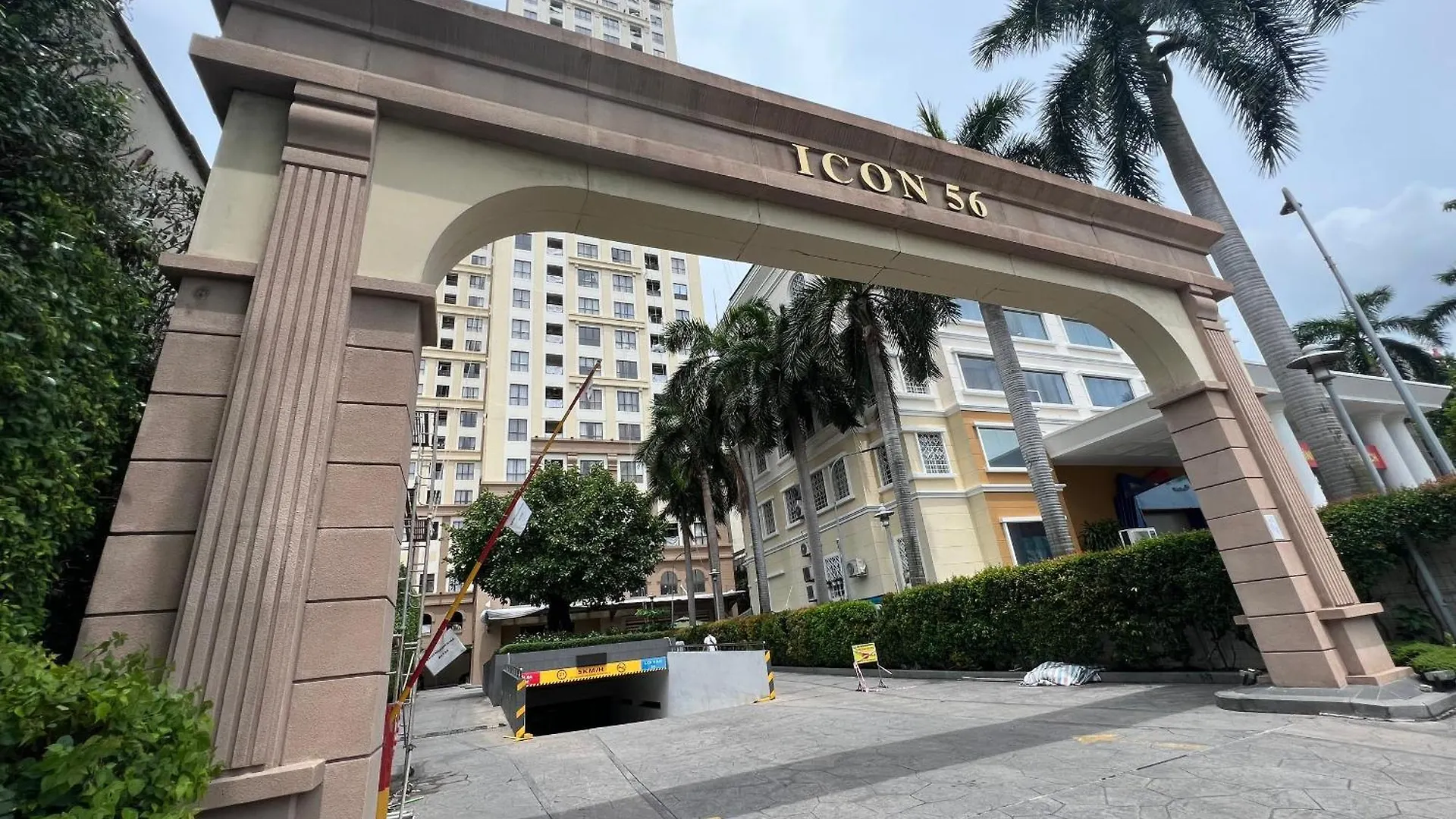 Icon 56 Building X 8Pax, Saigon, Nr District 1, Quan 4, Thanh Pho Ho Chi Minh, Vietnam Apartment